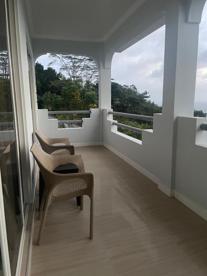 Western Ocean Breeze Self Catering Victoria Extérieur photo